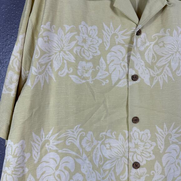 Tommy Bahama 100% Silk Hawaiian Shirt Light Yellow Jungle Panels Mens Medium - Picture 2 of 4
